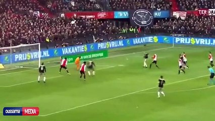 شاهد ...تحركات المايسترو حكيم زياش في مباراة الديربي ضد فاينورد