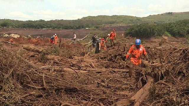 Retomadas as buscas por sobreviventes em Brumadinho