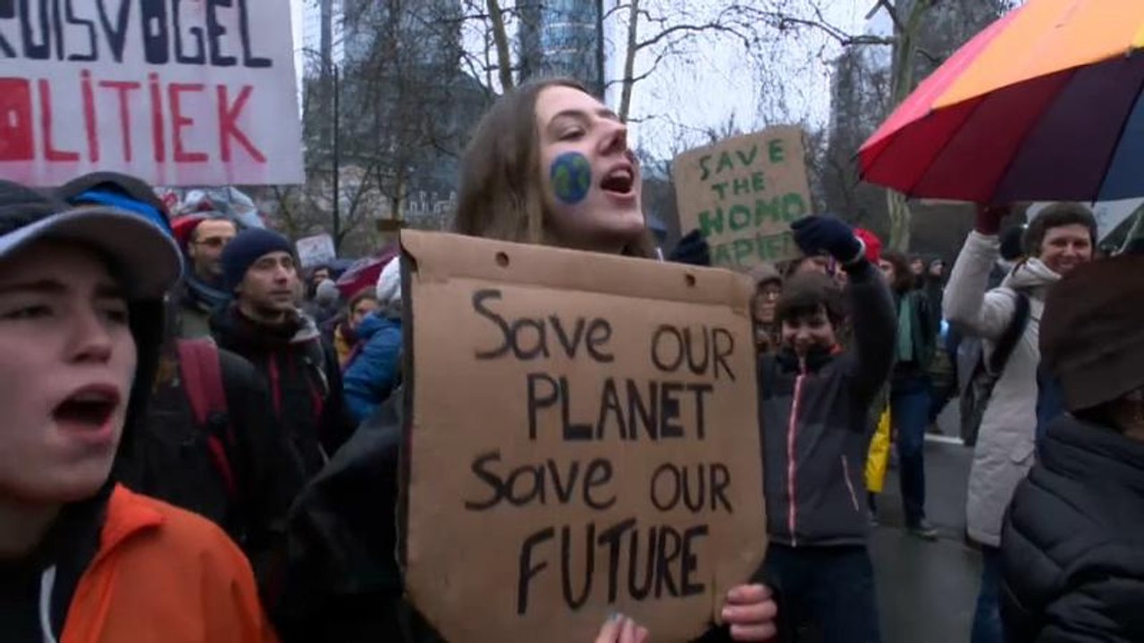 "Changeons le système, pas le climat" : 70.000 personnes à Bruxelles
