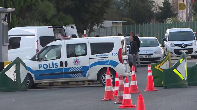 Polis memuru silahını temizlerken arkadaşını vurdu - İZMİR