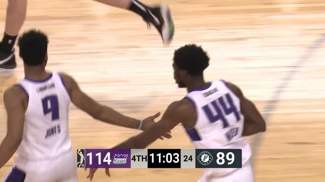 Anthony Walker slams home the alley-oop