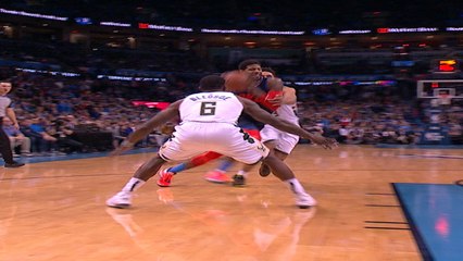 Dunk of the Night : Paul George