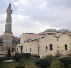 890 Yıllık Cami Yıllara Meydan Okuyor