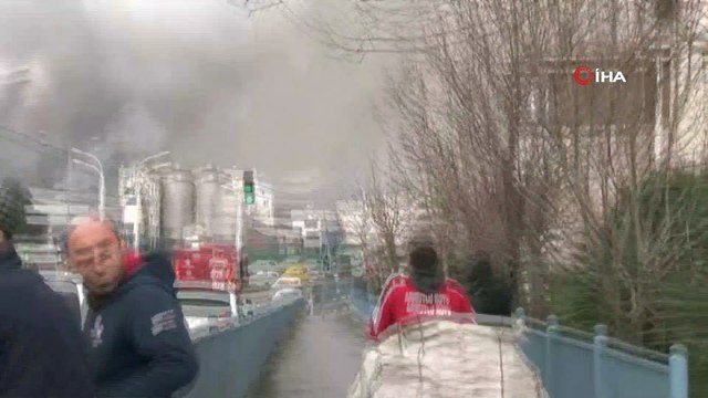 Güngören'deki fabrika yangını havadan görüntülendi