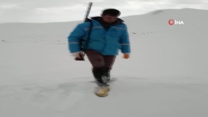 Vaski'nin Silahlı Su Timi Zorlu Şartlarda İş Başında