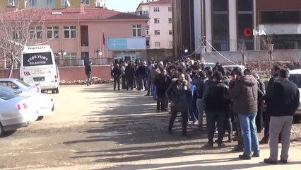 Tokat'ta Geçici İş Sahibi Olmak İsteyenler Uzun Kuyruklar Oluştu