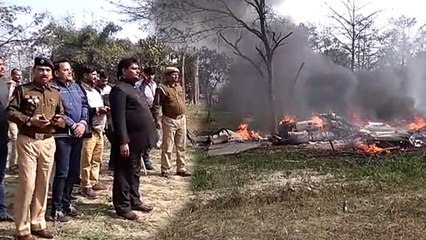 कुशीनगर में सेना का विमान क्रैश, पैराशूट से पायलट ने बचाई जान