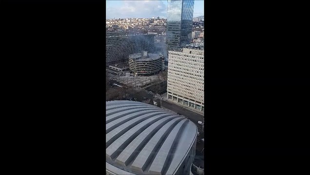 Incendie dans le parking des Halles de Lyon