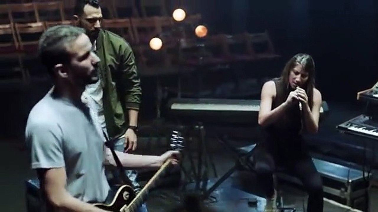 Al Madina - أغنية المدينة _Zap Tharwat_ Sary Han