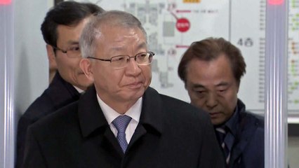 양승태 구속 뒤 두 번째 조사...'재판 집중' 전략 / YTN