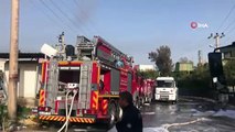 Mersin'de Çakmak Fabrikasında Yangın, İtfaiye Ekipleri Müdahale Ediyor