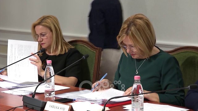 Ora News- Vendimet e grupit të PS: Rrëzohen dy dekretet e Metës për Noterinë dhe Kadastrën