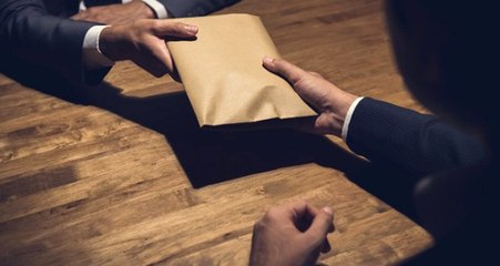 4 Vergi Müfettişi ve 1 Mali Müşavirin Gözaltına Alındığı Rüşvet Operasyonu Saniye Saniye Kaydedildi