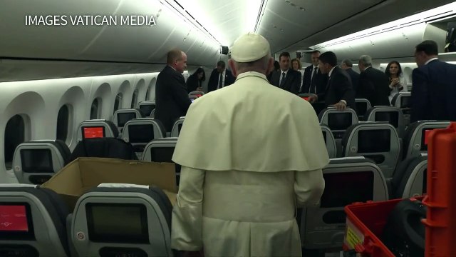 Pape François: le célibat des prêtres pas optionnel