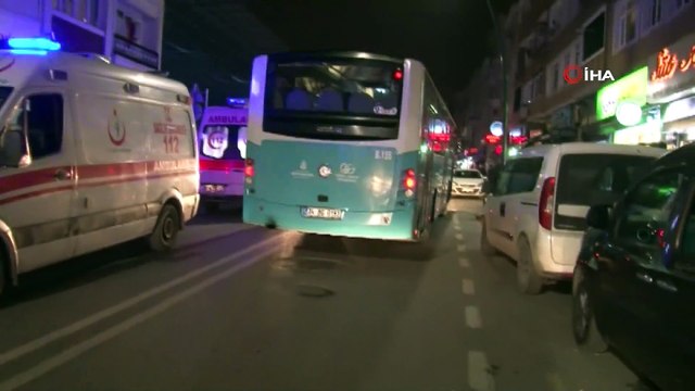 Cumhuriyet Halk Partisi Eyüp İlçe Teşkilatı binasına bir grup saldırıda bulundu. Olayda yaralananlar olduğu öğrenildi.