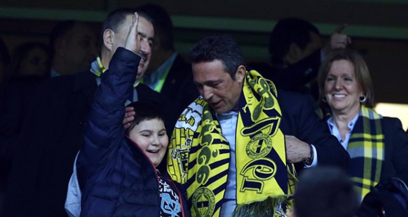 Fenerbahçe Başkanı Ali Koç, Taraftarlara Müjdeyi Verdi: 3-4 Transfer Daha Yapabiliriz