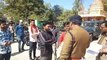 Villagers arguing with police in front of Khujner police station