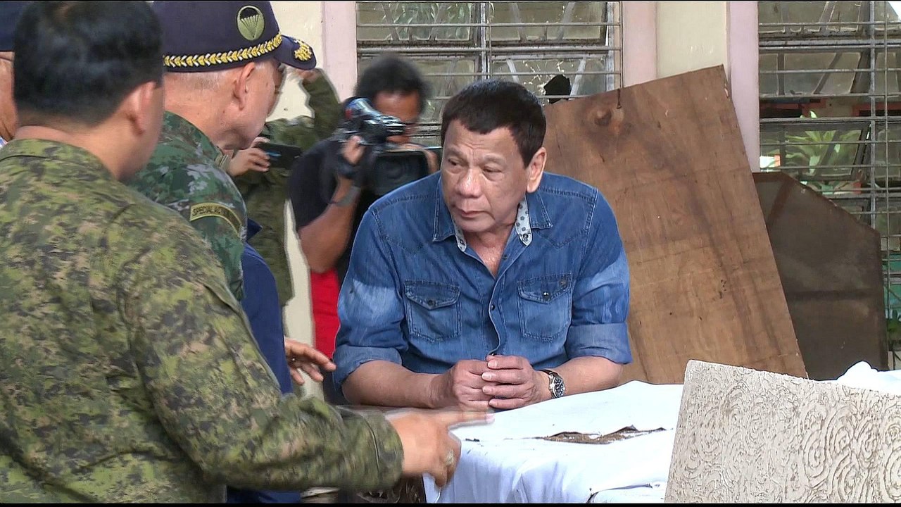 Philippines vows to 'crush' attackers after deadly church bombing