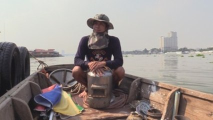 El incierto futuro de los buscadores de antigüedades en el río de Bangkok