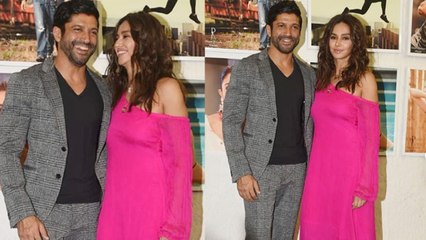 Farhan Akhtar with GF Shibani Dandekar at Dabboo Ratnani Calendar 2019 launch | FilmiBeat