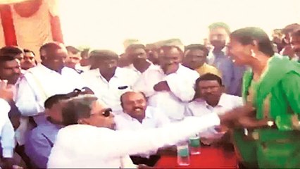 ಜೆಡಿಎಸ್ ಮಹಿಳೆಯಂತೆ ಕಂಡಿರಬೇಕು: ಸಿದ್ದರಾಮಯ್ಯಗೆ ಗೌಡರ ಲೇವಡಿ | Oneindia Kannada