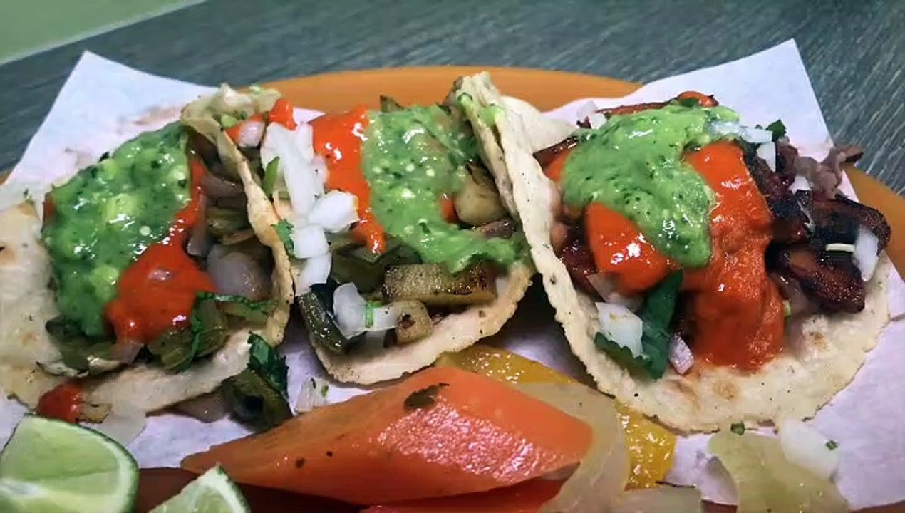 MEATLESS IN SEATTLE- VEGETARIAN AND VEGAN TACOS