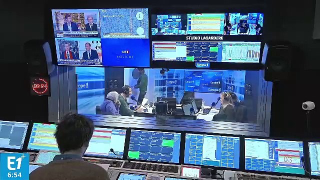 Matthieu Noël décrypte à sa façon la matinale de Nikos Aliagas : Anicet Mbida, un type aussi fort en codage qu'en développé-couché