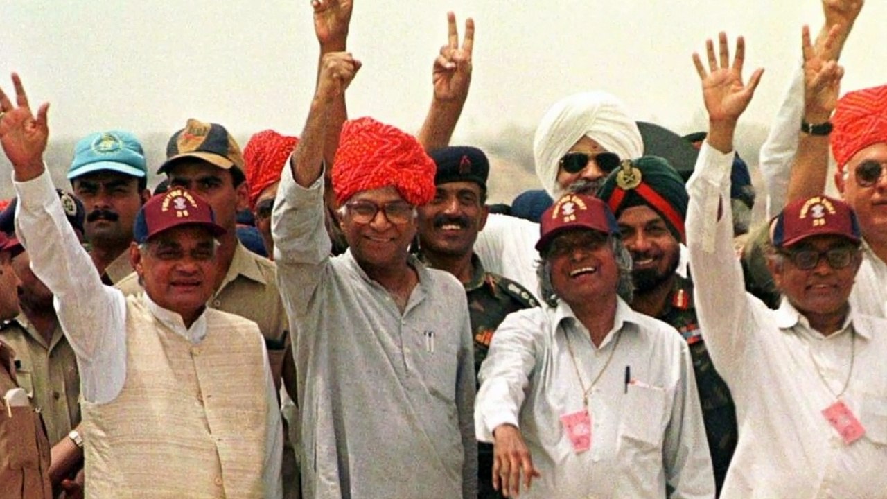 George Fernandes death condolences LIVE updates...