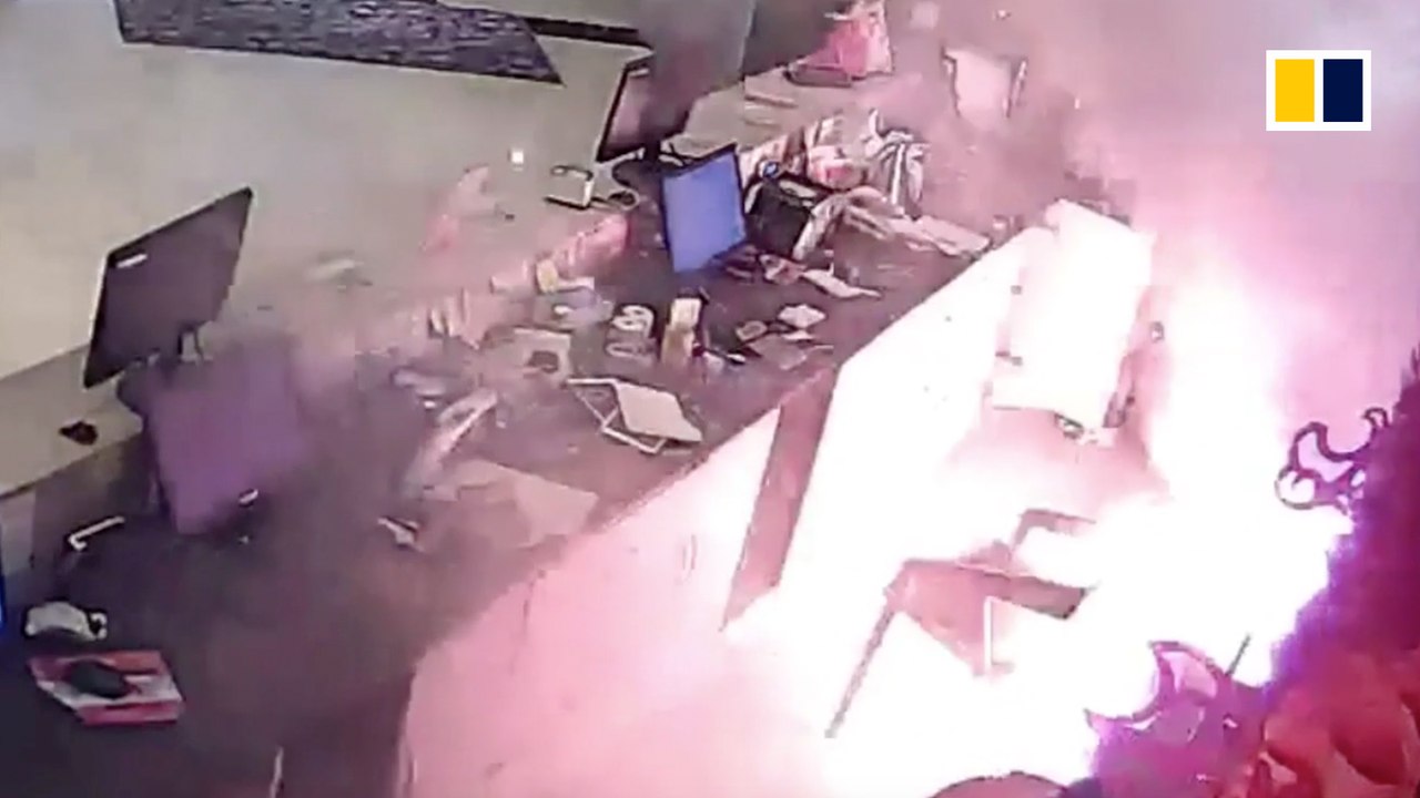 Electric scooter’s battery explodes while charging video Dailymotion