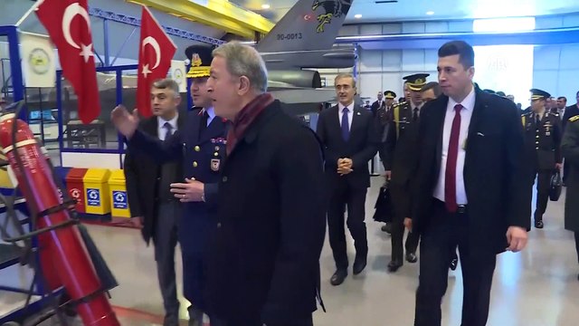 Hulusi Akar 1. Hava Bakım Fabrika Müdürlüğünde incelemelerde bulundu - ESKİŞEHİR