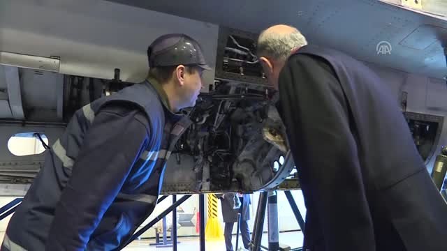 Hulusi Akar 1. Hava Bakım Fabrika Müdürlüğünde İncelemelerde Bulundu