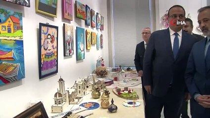 Kimsesiz çocukların minik elleriyle yaptığı ürünler göz kamaştırdı