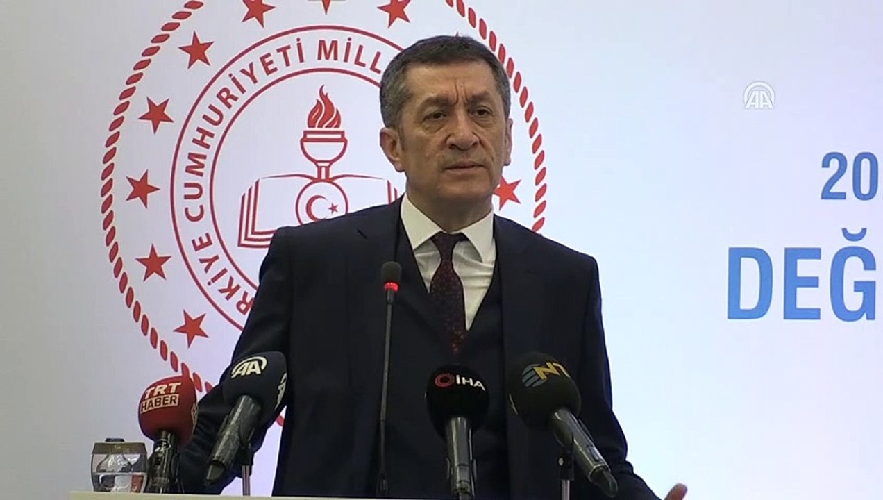 Selçuk: 'Biz küresel olarak neredeyiz bunun hesabını vermek zorundayız' - ANTALYA