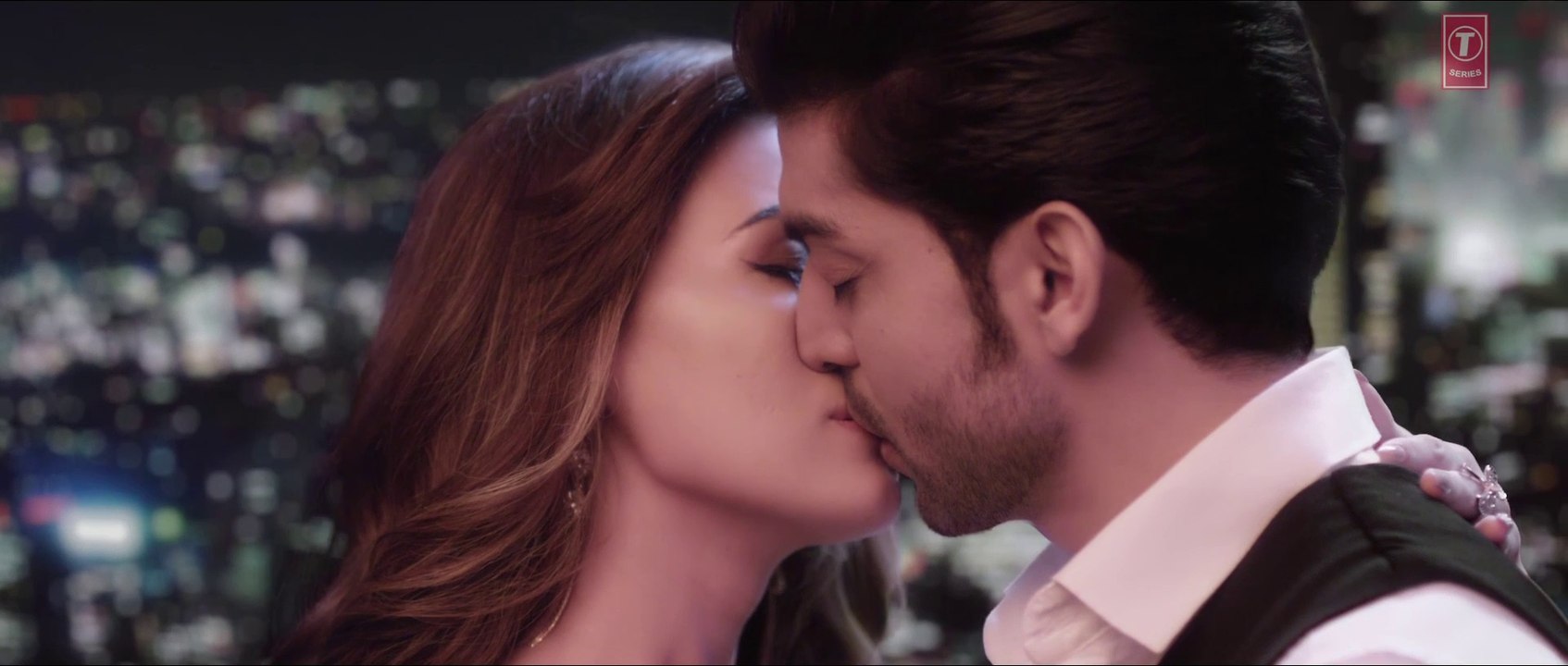 Wajah Tum Ho- Full Video (Title Song) Mithoon, Tulsi Kumar, Sana Khan, Sharman, Gurmeet