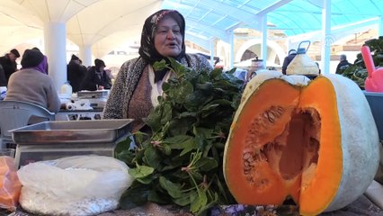 Tarihi pazarda sadece köy ürünleri satılıyor - AMASYA