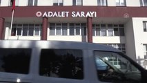 Komşusunu Bıçaklayıp Parasını Gasbettiği İddia Edilen Şüpheliler Gözaltına Alındı