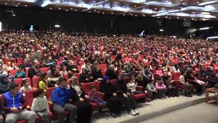 Hayvansız Eğlendiren "Salon Sirki" - Kayseri