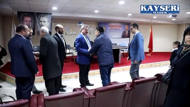 (29 Ocak 2019) DAHA İYİSİNİ-GÜZELİNİ MELİKGAZİ’YE YAPACAK ERCİYES BAĞLARI’NDA VATANDAŞLA BULUŞAN BÜYÜKKILIÇ’TAN PALANCIOĞLU’NA ÖVGÜ