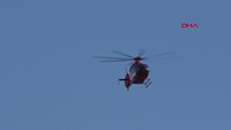 Sivas İlk Hastasını Taşıyan Ambulans Helikoptere Vatandaş İlgisi