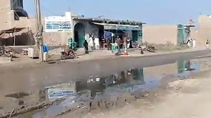 Worst Sewerage Condition In Front Of Faizan Madina Makes It Difficult For Public To Attend Prayer