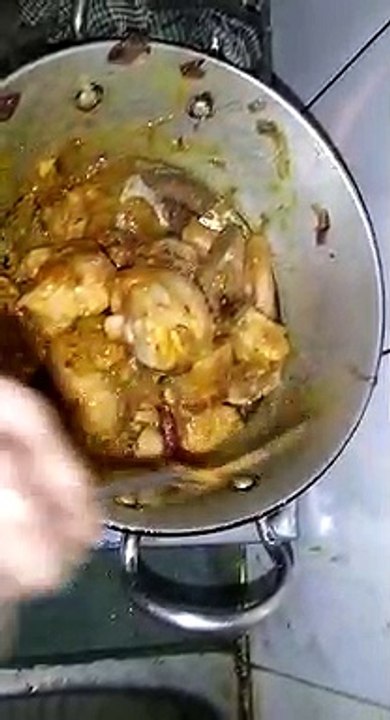 cooking chicken by batchlers