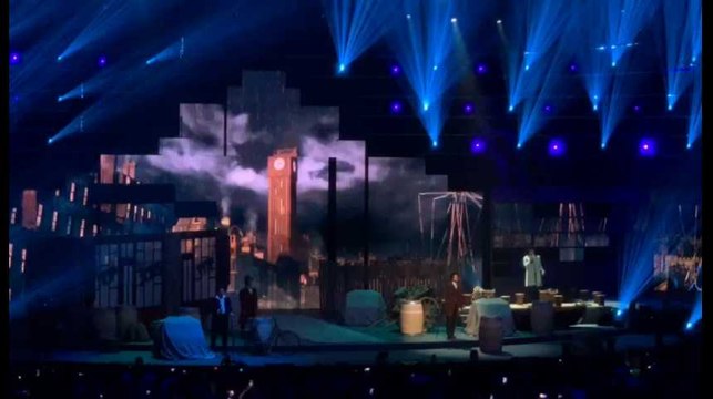 Patrick Bruel et Jean Louis Aubert chantent All by Myself au concert des enfoirés