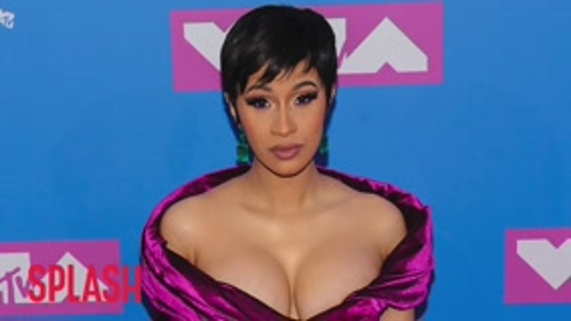 ⁣Cardi B To Headline Wireless Festival