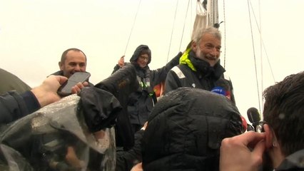 Vela: Jean Luc Van den Heede vince il Golden Globe