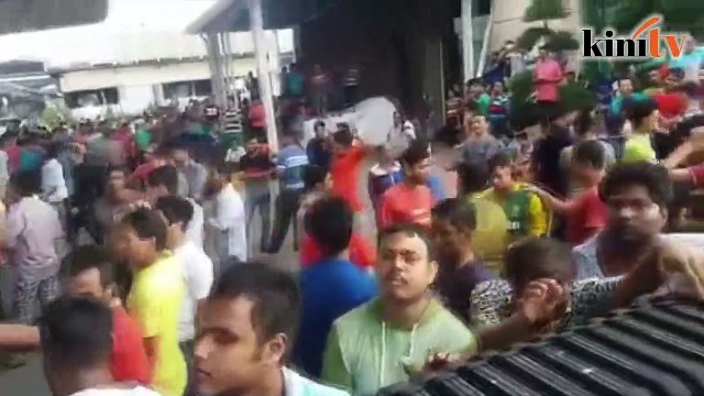 Lebih 2,000 buruh Nepal mogok tidak dibayar gaji