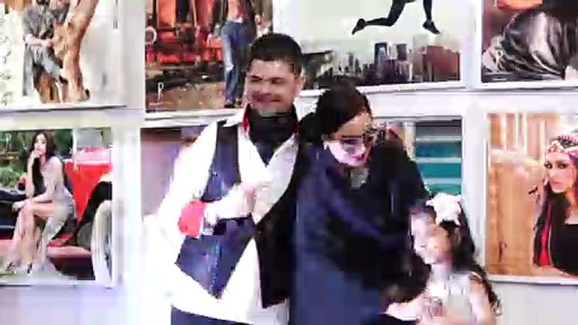 Rekha INSULTS Amitabh Bachchan At Dabboo Ratnani Calender 2019 Launch