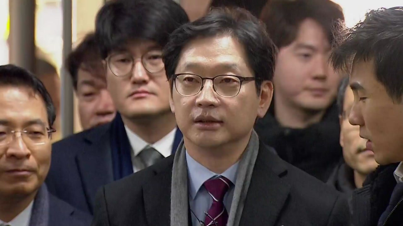 [현장영상] 김경수 지사 법원 출석..."도정에 전념할 수 있는 결과 나오길" / YTN