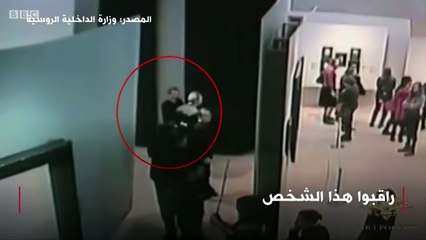 فن السرقة.. لص يسرق لوحة تاريخية أمام الجمهور