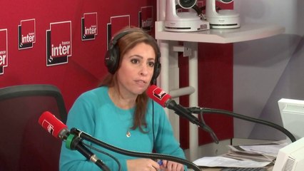 François Bayrou sur l'hypothèse d'un retour sur le non-cumul des mandats: "Pourquoi un jour les Français ne seraient-ils pas invités à participer à ce genre de choix ? On a besoin d'inventer une démocratie nouvelle".