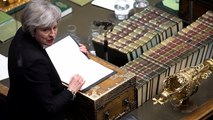 May gets mandate to return to Brussels for alternative backstop arrangements